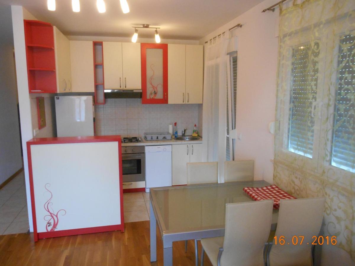 Ferienwohnung Toni Omiš Exterior foto