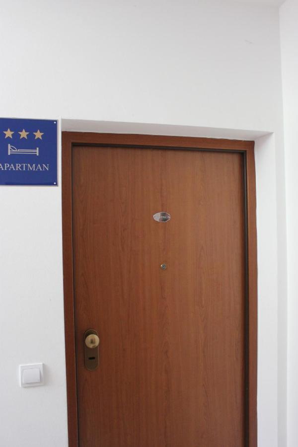 Ferienwohnung Toni Omiš Exterior foto