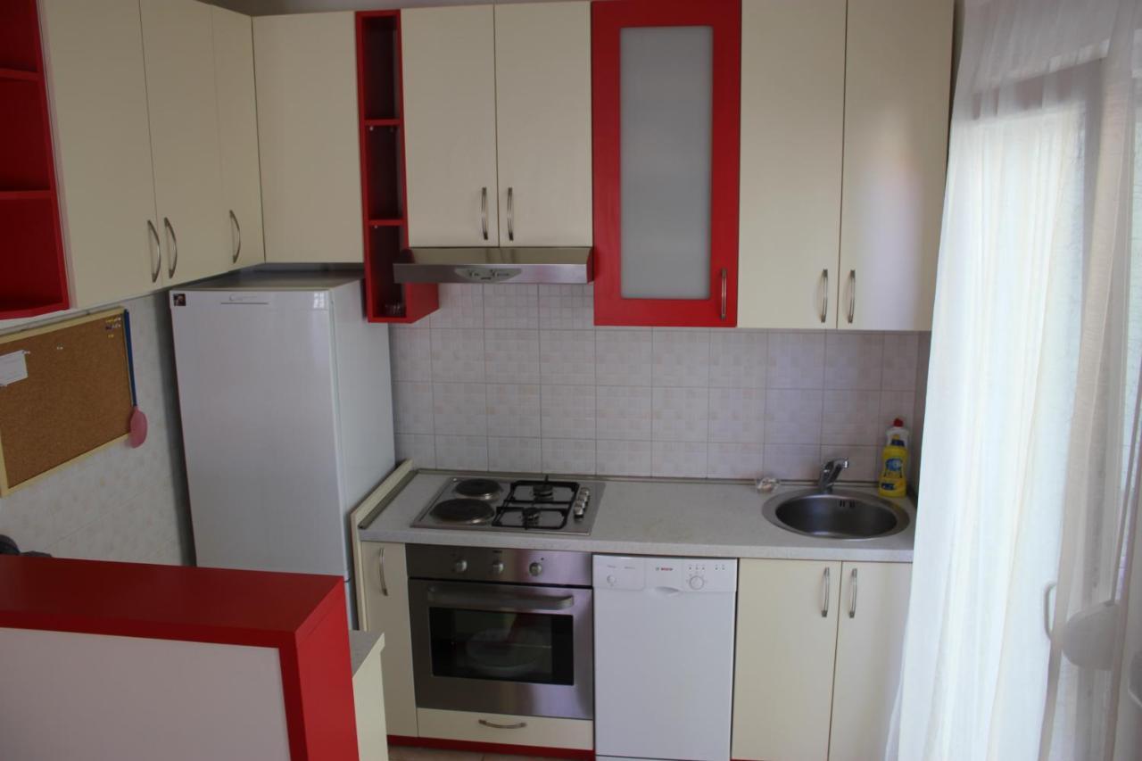 Ferienwohnung Toni Omiš Exterior foto