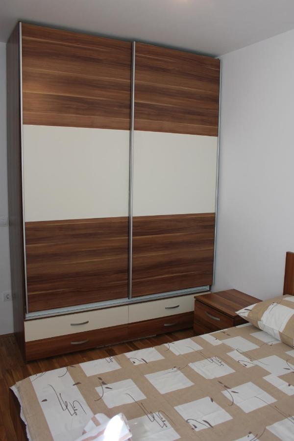 Ferienwohnung Toni Omiš Exterior foto